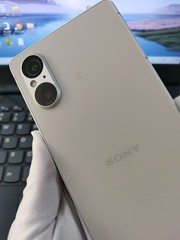 Sony Xperia 5 V 5G – 128 GB – 48MP 5000mAh (Unlocked) IP65 / 68 waterproof
