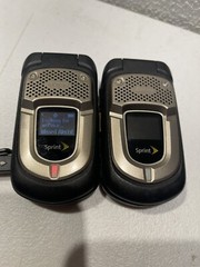 LOT OF 2 SPRINT Kyocera Dura XT PTT Flip E4277 3G Rugged GPS Flip Cell Phone #A3