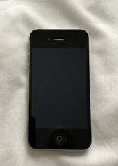 Apple iPhone 4s Black 8.0 MP Wi-Fi Bluetooth Smartphone, with charging cord