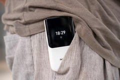 Nokia 2720 (2019) 4G Dual SIM KaiOS 4G LTE Unlocked Flip Phone New Sealed
