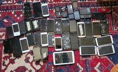 Used & Broken Android Phones Lot No Refund Gold Scrap