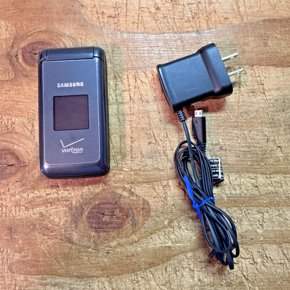 Samsung SCH-U320 Flip Phone (Verizon) – Works Well Holds Charge