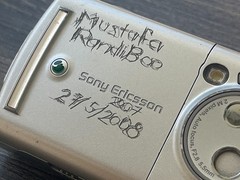 Rare Sony Ericsson P990 – 64 MB – Premium Silver (Unlocked) GSM vintage mobile