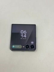 Samsung Galaxy Z Flip7 (SM-F766W) – 256GB Unlocked Jet Black – Excellent