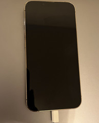 Apple iPhone 13 Pro 256GB Gold Unlocked 12MP Bluetooth Wi-Fi