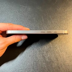 iPhone 16 Pro – 128 GB – Natural Titanium (Unlocked) – Cracked Front/Back/READ