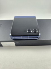 Motorola Moto RAZR 60 2025 256GB Unlocked – Pantone Gibraltar Sea (Blue) XT2553