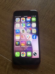 Apple iPhone SE 2nd Gen, 64GB, Red, Unlocked, Excellent Screen Condition 1 Owner