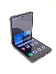 Samsung Galaxy Z Flip7 (SM-F766W) – 256GB Unlocked Jet Black – Good Condition
