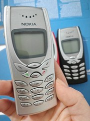 Nokia 8250 GSM 900 / 1800 Mobile Classic Unlocked Cellphone 1 Year warranty