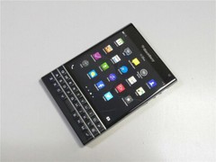 BlackBerry Passport Q30 (SQW100-1) 32GB+3GB Black Unlocked Smartphone