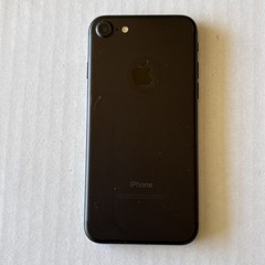 Apple iPhone 7 Black A1660 32 GB iOS Unlocked Smartphone.
