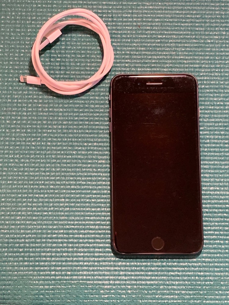 Apple iPhone 8 Plus – 64 GB – Space Gray unlocked A1897 gsm