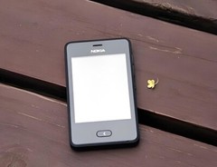 Nokia Asha 501 Dual SIM Phone 64MB RAM 4GB ROM