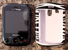 Pantech TXT8040VW – Black ( Verizon ) Rare Slider Phone With Black & White