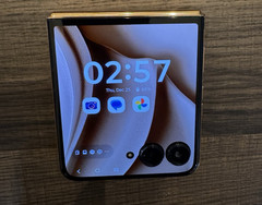 Motorola RAZR Plus 5G (2025) XT2557-3 256GB Gold Unlocked open Box