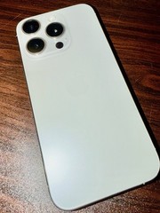 Apple iPhone 15 Pro 256GB White Unlocked iOS 6.1″ 48MP Camera GREAT CONDITION