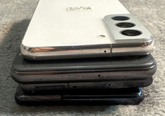 Lot of 5 Samsung Phones Galaxy Note10 SM-N970U SM-G781V SM-A326U SM-S901U Read*