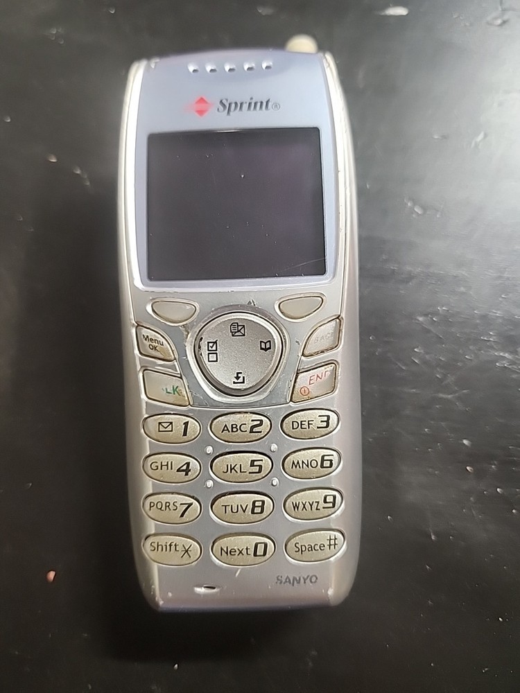 731.Sanyo RL-4920 Very Rare – For Collectors – No Sim Card – CDMA