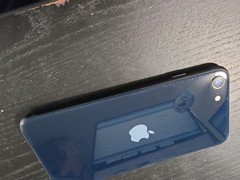 iphone se 3rd gen Unlocked 64GB NO TOUCH ID