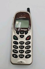 Verizon Audiovox CDM-130 Candy Bar Phone Gold Brown Wood Grain. Untested .Rare