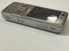 Nokia N82 – Beige / Gold – Unlocked – For Restoration or Parts