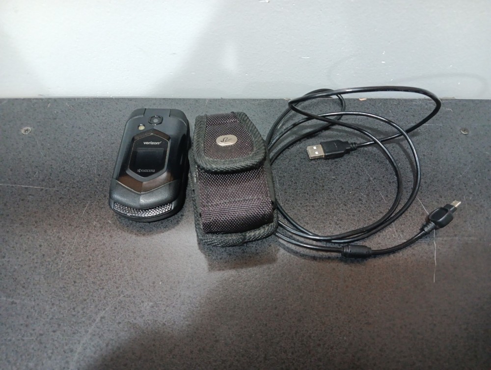 Kyocera DuraXV E4610 Contractor Flip Phone Verizon Heavy Duty