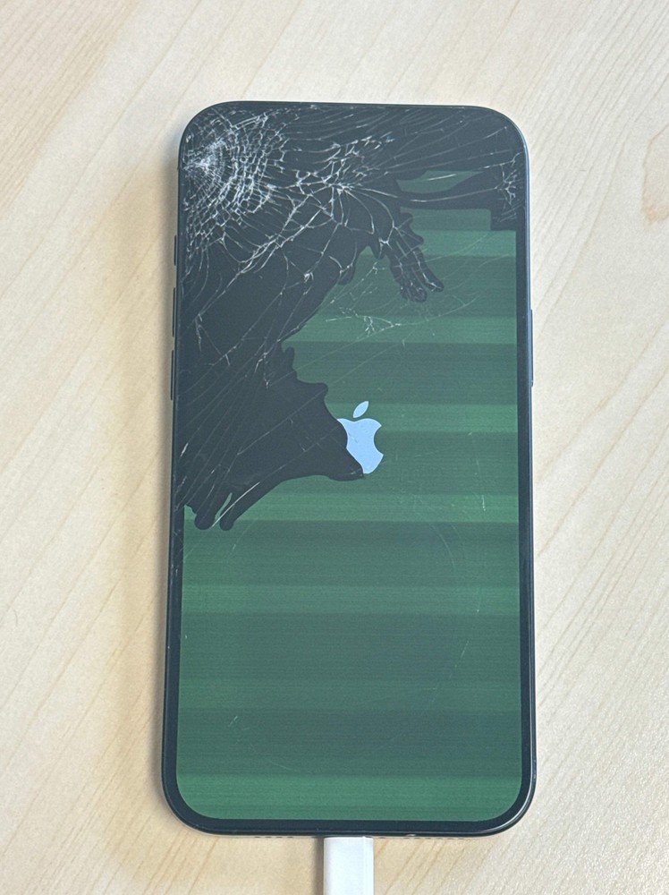 US Sprint/T-Mobile Apple iPhone 16 Plus A3082 128GB Black – Cracked Read!