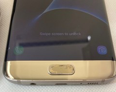Samsung Galaxy S7 Edge G935V 32GB Verizon/GSM Unlocked-Gold -Good
