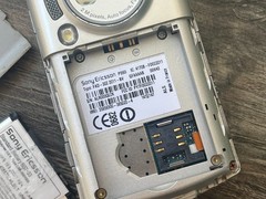 Rare Sony Ericsson P990 – 64 MB – Premium Silver (Unlocked) GSM vintage mobile