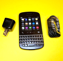 🔥 BLACKBERRY Q10 UNLOCKED🔥 CELL PHONE ROGERS CHATR BELL TELUS KOODO FIDO LUCKY