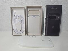 Google Pixel 9 G2YBB 128GB Obsidian 5G Open Box T-Mobile Locked 100% Battery
