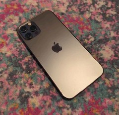 Apple iPhone 12 Pro – 128 GB – Graphite (Unlocked) iOS 17.5.1
