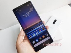 Sony Xperia 1 (XZ4) J9110 – 128GB 6GB RAM – (Unlocked ) Android Smartphone