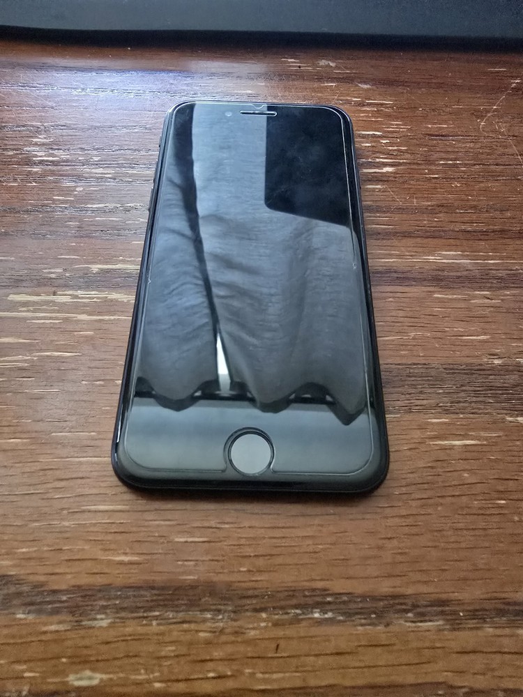 Apple iPhone SE 3rd Gen (2022) 64GB Black – Carrier Locked – Tested – Read