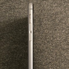 Apple iPhone 6s Silver 8 MP Camera Bluetooth Wi-Fi Lightning Smartphone