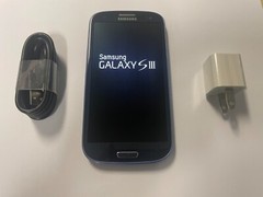 Samsung Galaxy S3 (Unlocked) Blue Good Condition