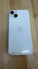 Apple iPhone 13 – 128GB (AT&T / Cricket) STARLIGHT – BAD LCD – CRACKED BACK