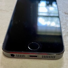 iPhone 5s 16GB black and silver (Sprint) 4.0 screen size