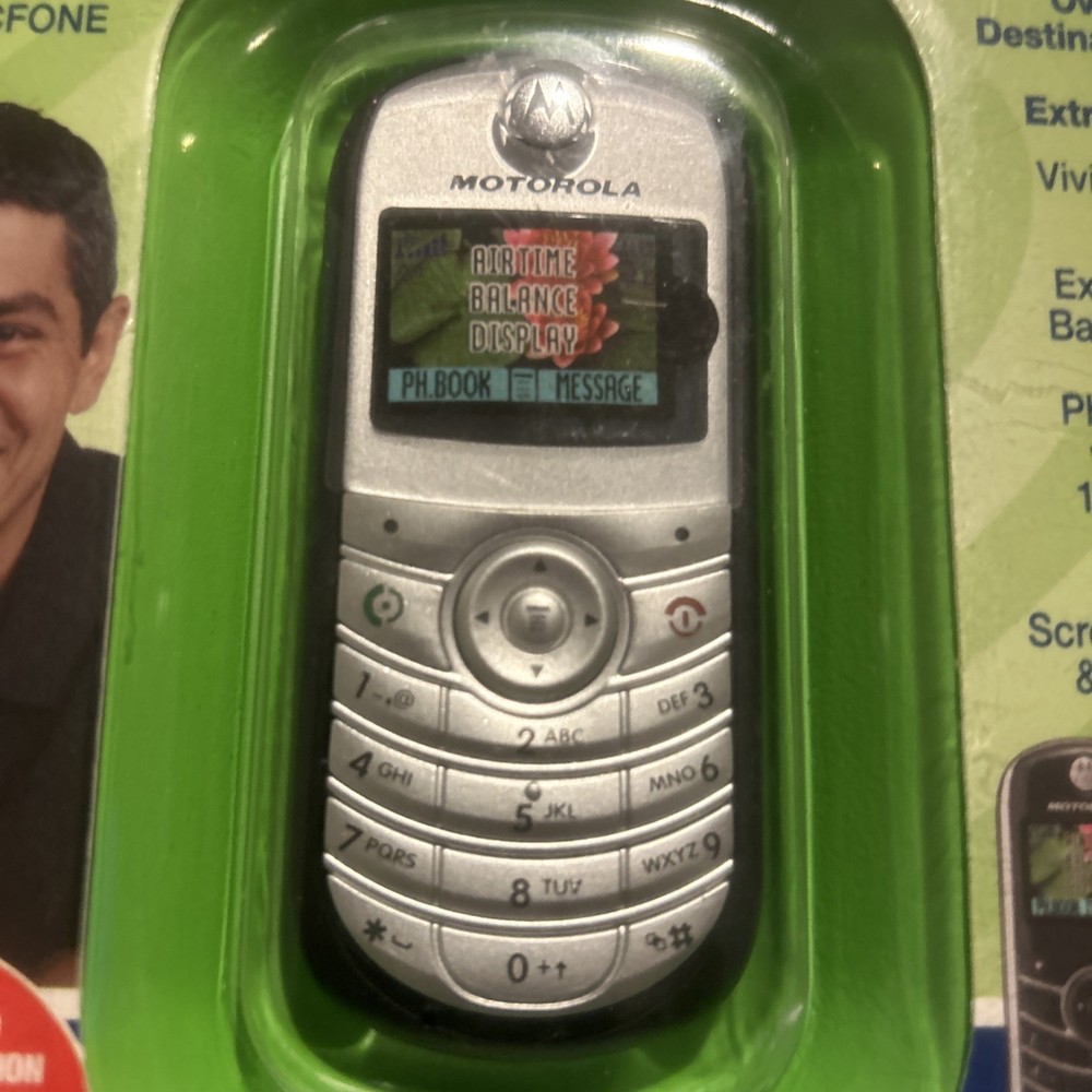 New Motorola C Series C139 Black Silver TracFone Cellular Phone Sealed