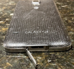 Samsung Galaxy S5 Phone 16GB AT&T Locked *Black *Read Description