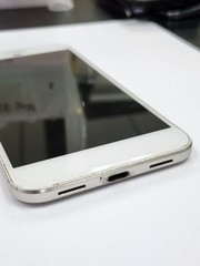 DEFECTIVE – Google Pixel XL – White – Unknown – 12763