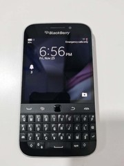 Original BlackBerry Classic Q20 3.5″ 8MP Unlocked 16GB 2GB RAM black LOT