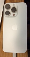 Apple iPhone 15 Pro – 128 GB – White Titanium (Unlocked)