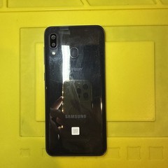 Samsung Galaxy A20 -Model A205U Unlocked 32GB Black