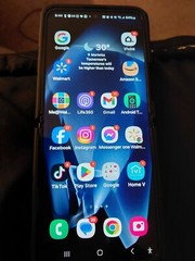 Samsung Galaxy Z Flip4 Bespoke Edition – 256 GB – Green (Unlocked)with Tic Tok