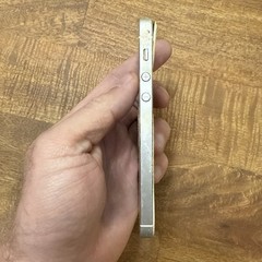 Apple iPhone 5s – Model A1429 – Silver / White 16GB – Untested