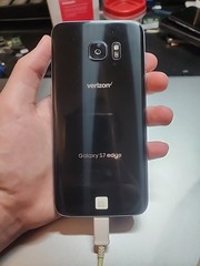Samsung Galaxy S7 edge – 32 GB – Black Onyx (Unlocked)