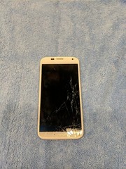 Motorola Moto X XT1060 (Verizon, 1st gen.) 16GB, White – 4G LTE CRACKED SCREEN