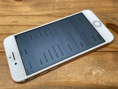 Apple iPhone 8 – 64GB – Gold (Unlocked) A1863 – Works – Cracked Front & Back